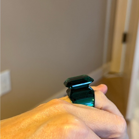 Swarovski Lucent Cocktail Ring, Octagon Cut Green, Size 8 - Picture 9 of 16
